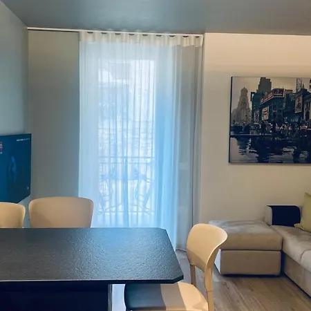 Federica In Apartamento
